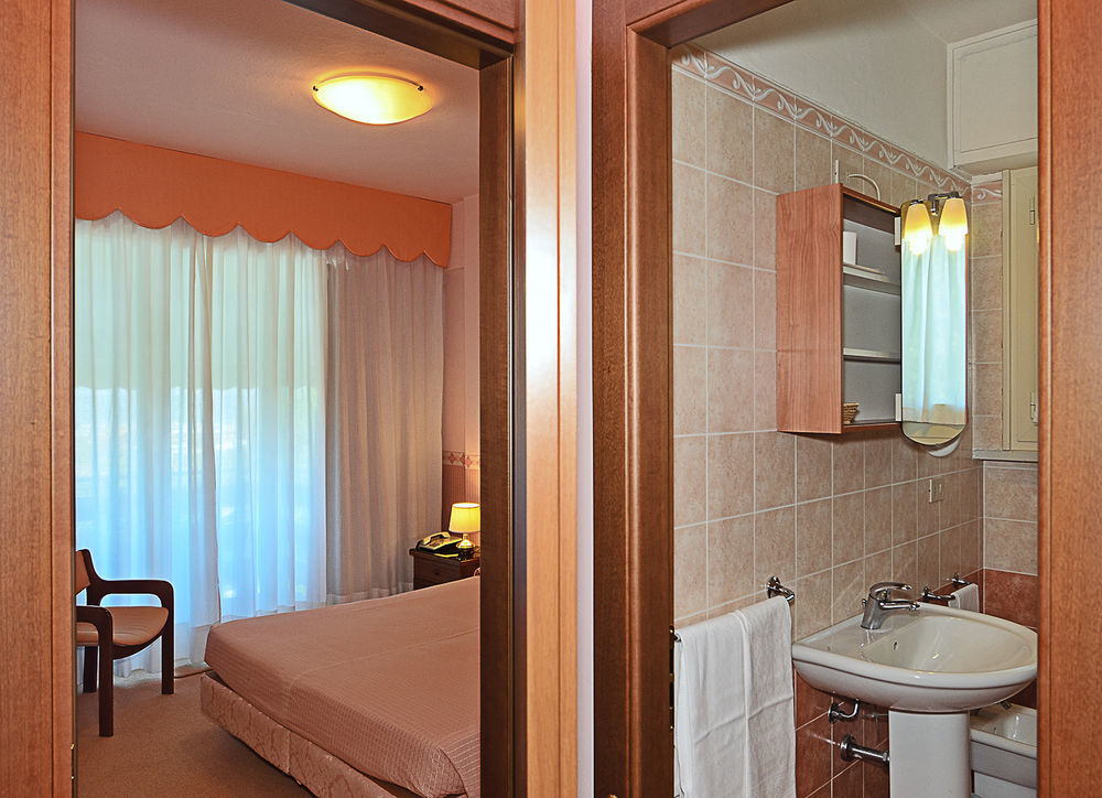 Hotel Areion Форте-дей-Мармі Екстер'єр фото